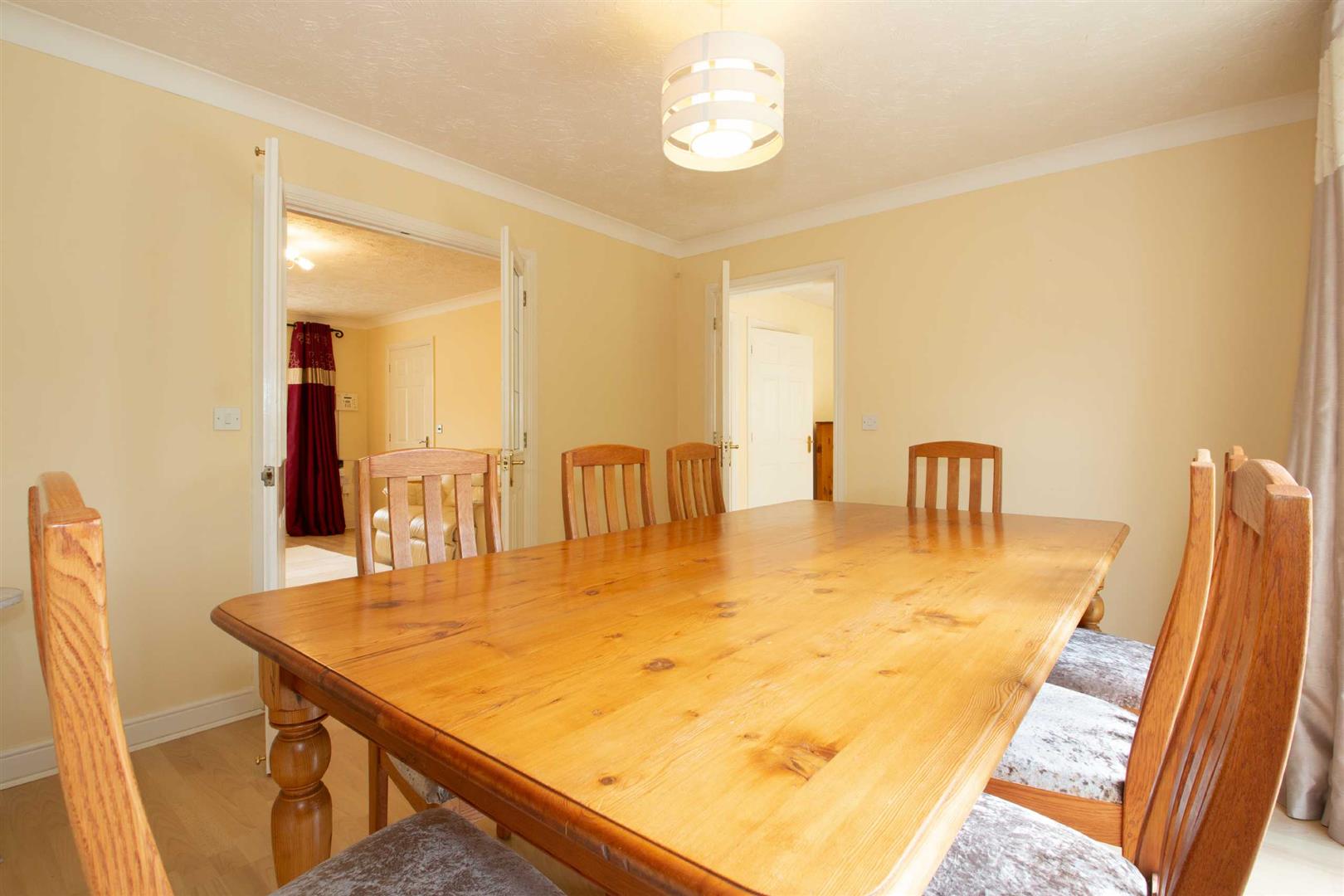Carisbrooke Way, Kingsmead, Milton Keynes